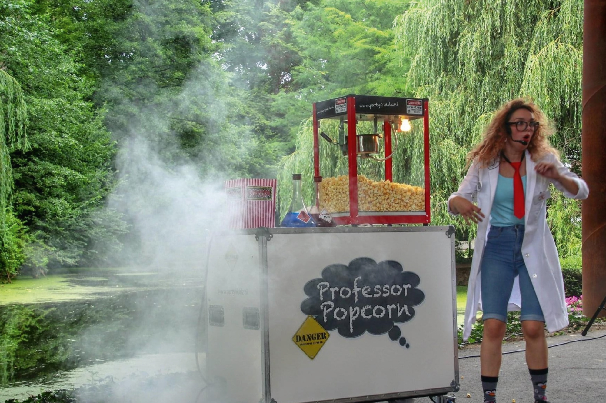  Een Bijzonder Feestje (4+) 